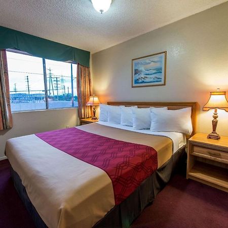 Econo Lodge Anaheim North Εξωτερικό φωτογραφία