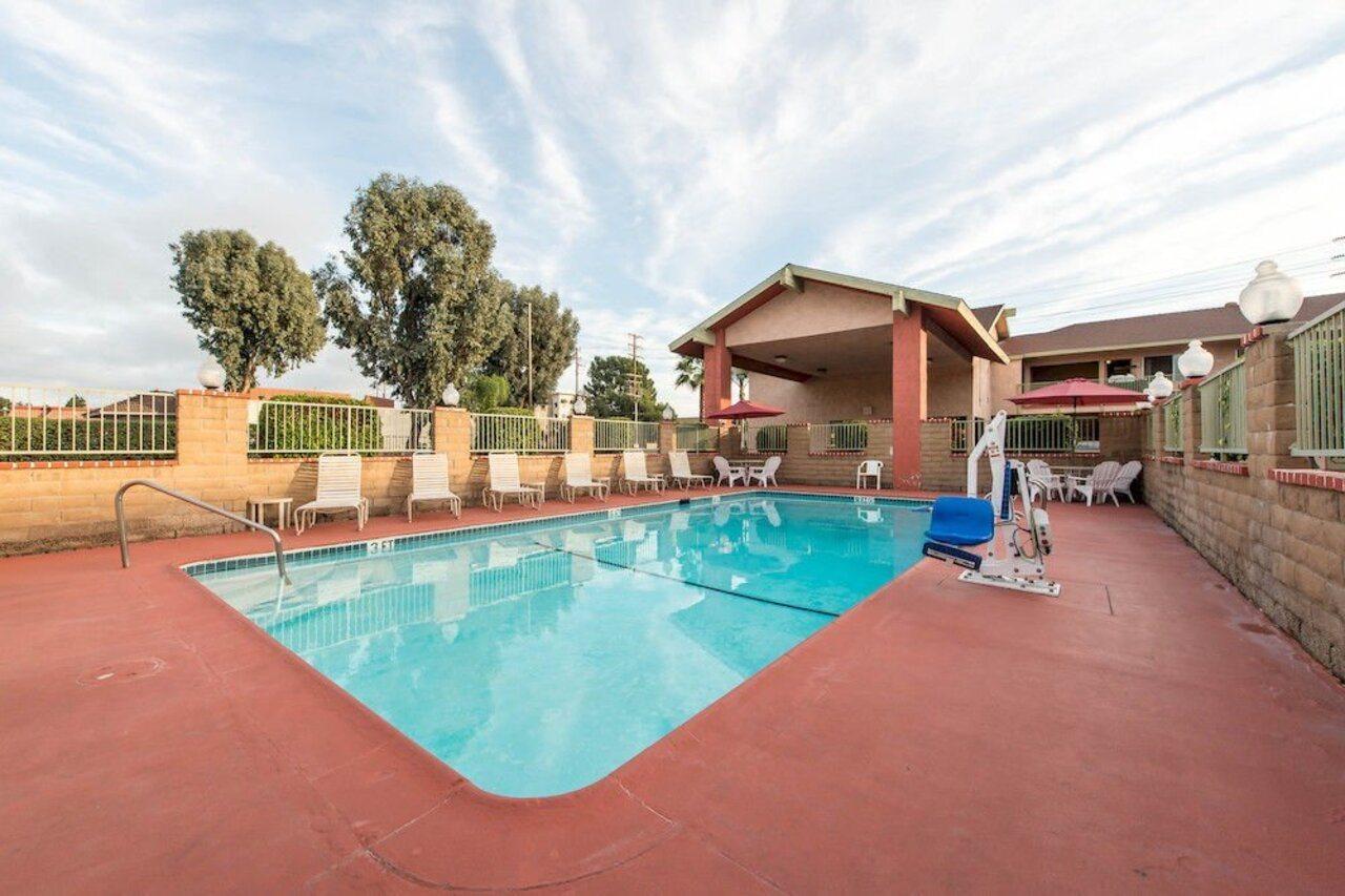 Econo Lodge Anaheim North Εξωτερικό φωτογραφία