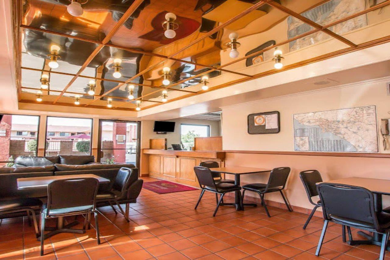 Econo Lodge Anaheim North Εξωτερικό φωτογραφία