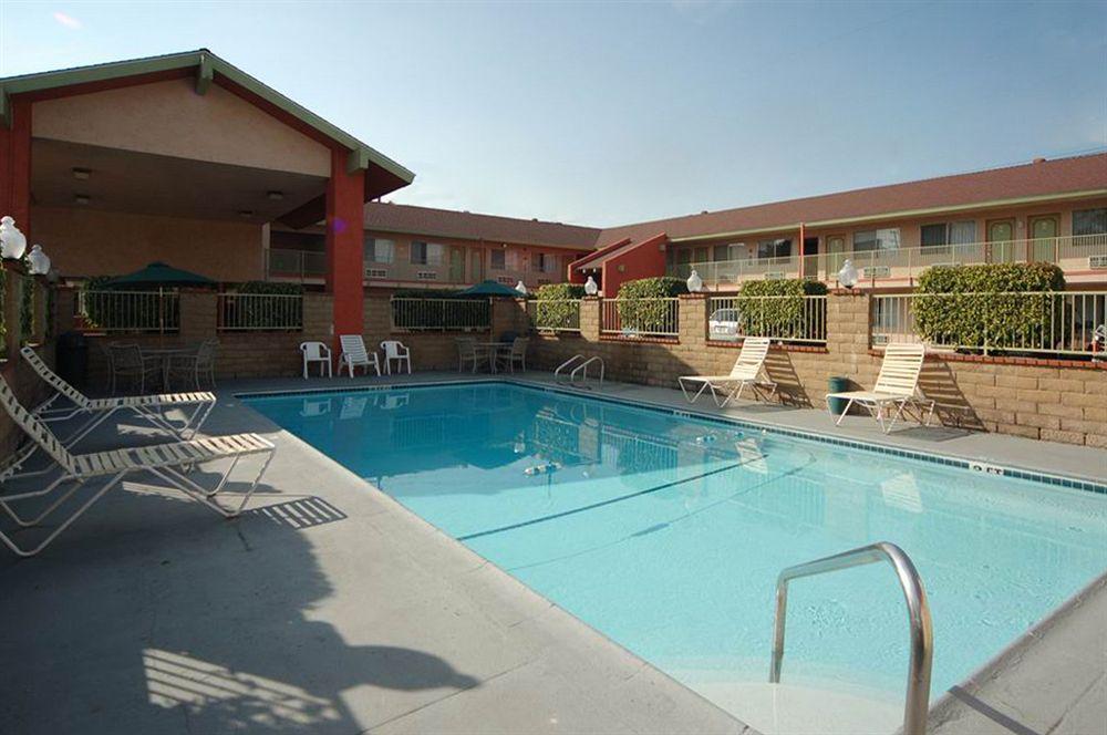 Econo Lodge Anaheim North Εξωτερικό φωτογραφία