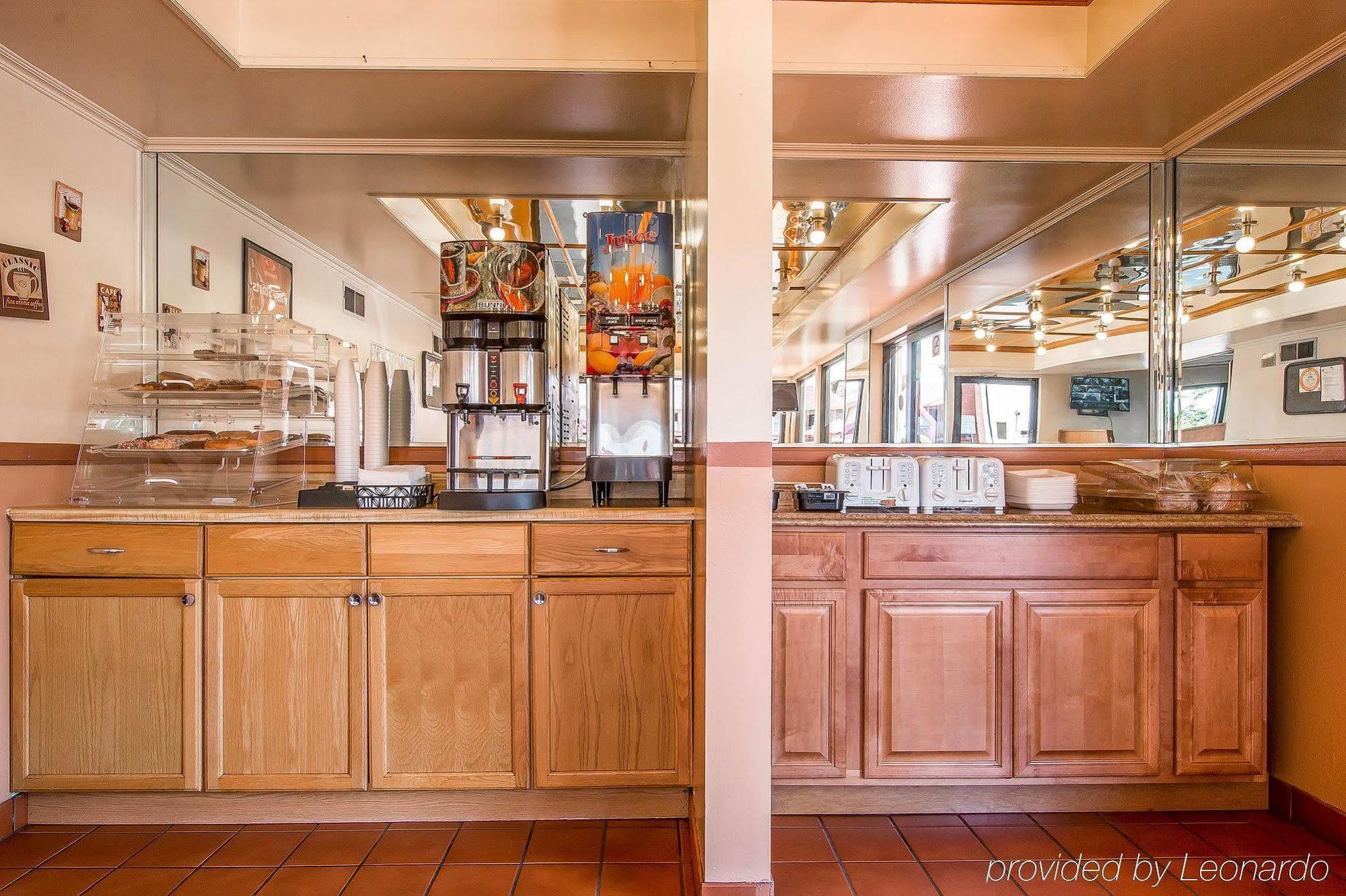 Econo Lodge Anaheim North Εξωτερικό φωτογραφία