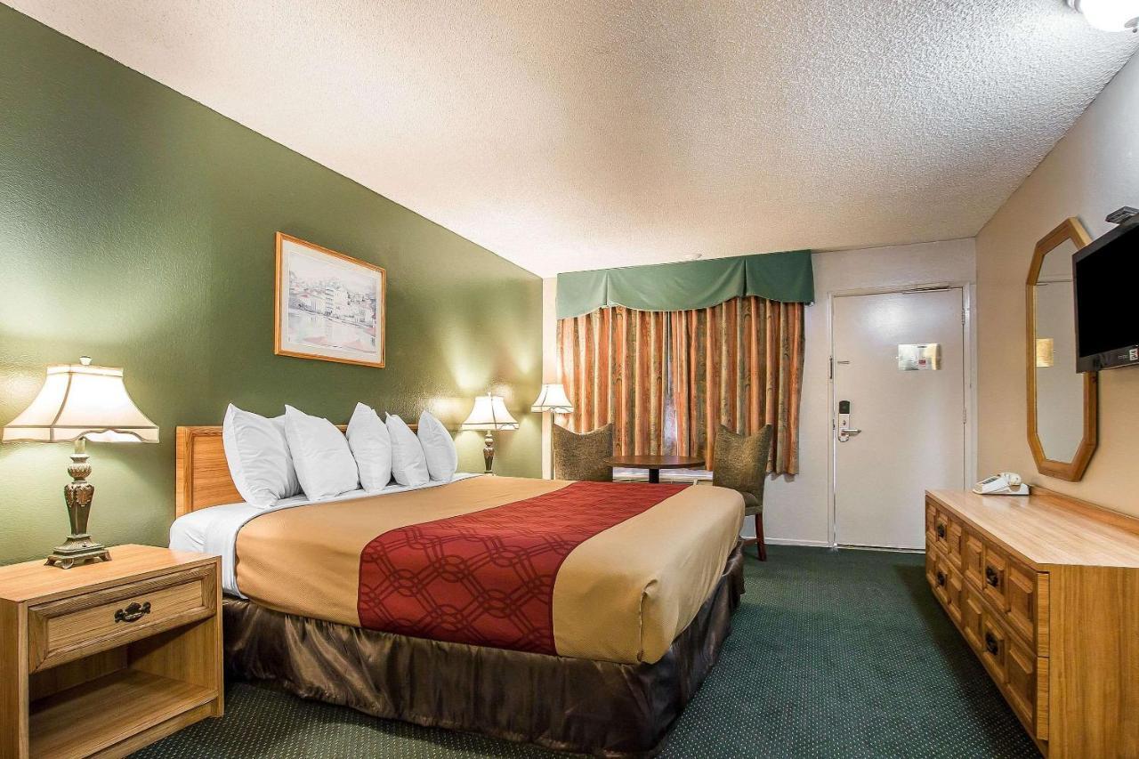Econo Lodge Anaheim North Εξωτερικό φωτογραφία
