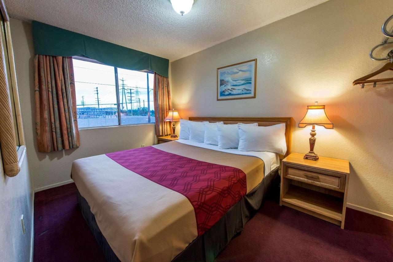 Econo Lodge Anaheim North Εξωτερικό φωτογραφία